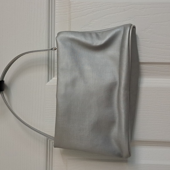 💜RARE Silver Satin Evening Bag - Picture 3 of 13